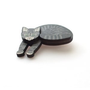 sleeping tabby cat brooch 3